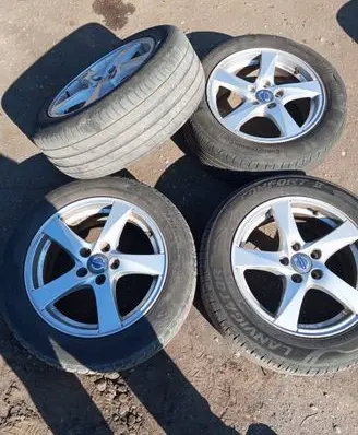 R16 alloy rim