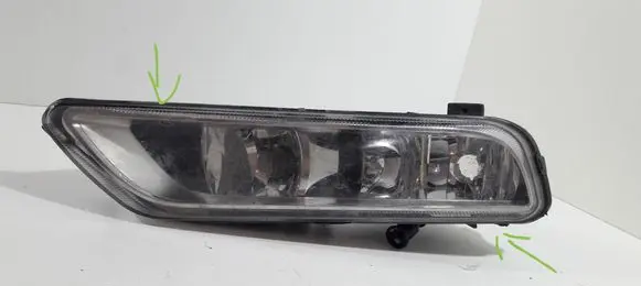 Volkswagen PASSAT B7 Front fog light 