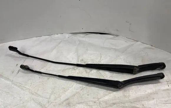 Volkswagen Polo V 6R Front wiper blade arm 6R1955409A