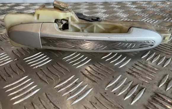 Hyundai Santa Fe Rear door exterior handle D6M