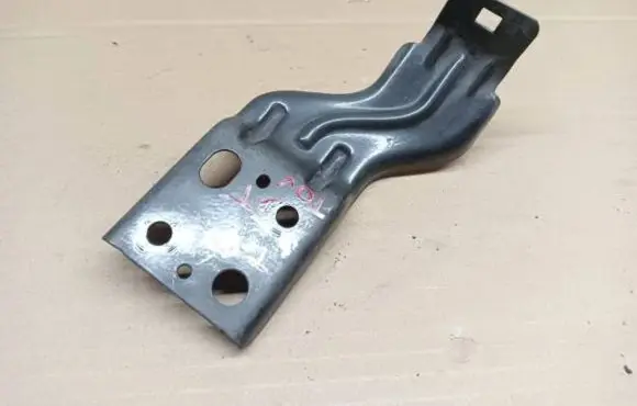 Volkswagen Touran III Bumper support mounting bracket corner 