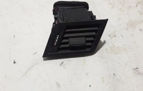Mercedes-Benz E C207 W207 Dashboard side air vent grill/cover trim A2078300254