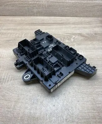 Opel Astra J Central body control module 13368651 365927271