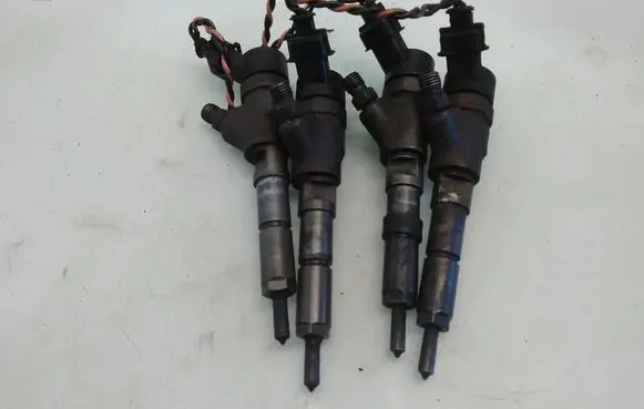 Fiat Scudo Fuel injectors set 0445110076