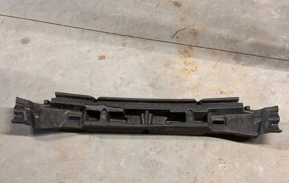 Volvo S90, V90 Front bumper foam support bar 32227820