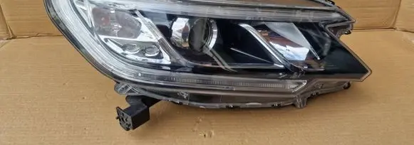 Honda CR-V Headlight/headlamp