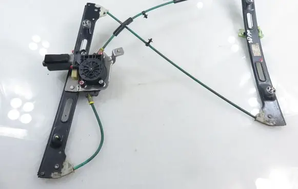 BMW 3 E46 Front door window regulator with motor 8251350