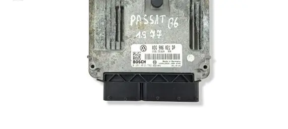 Volkswagen PASSAT B6 Engine control unit/module 03G906021DP 0281012742