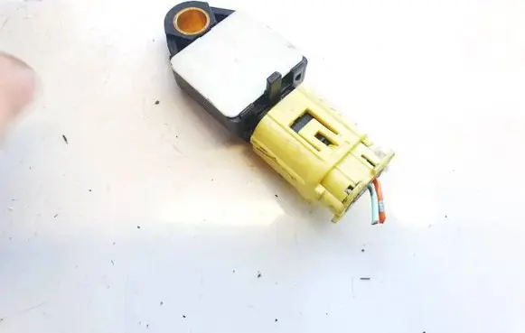Mitsubishi Lancer X Airbag deployment crash/impact sensor 8651a001 1467z4456