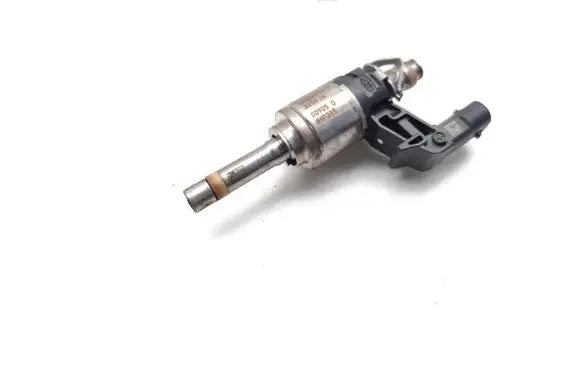 Skoda Superb B8 (3V) Fuel injector 04E906036AL