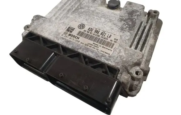 Volkswagen PASSAT B6 Engine control unit/module 03G906021LR O3G906021AN 0281013260
