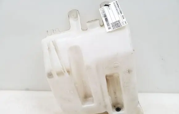 Nissan Note (E11) Windshield washer fluid reservoir/tank 
