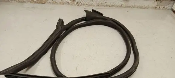 Audi Q8 Rubber seal rear door 4M8831707