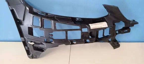 Mercedes-Benz C W205 Front bumper mounting bracket A2058850665