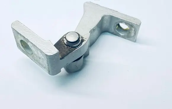 Volkswagen Jetta VI Rear door lower hinge 8K0831402H