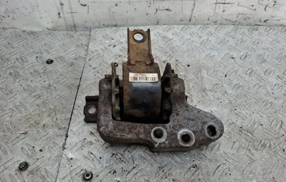 Jeep Compass Engine mount bracket 725AC