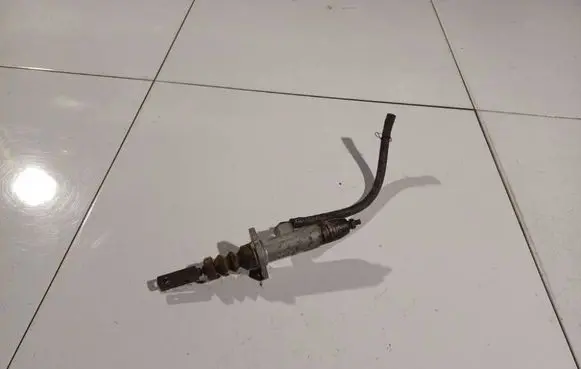 Audi 80 90 S2 B4 Clutch master cylinder 893721401D