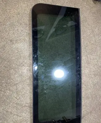 BMW 5 E60 E61 Sunroof glass 7118858