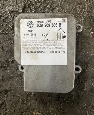 Volkswagen PASSAT B5 Airbag control unit/module 6Q0909605B