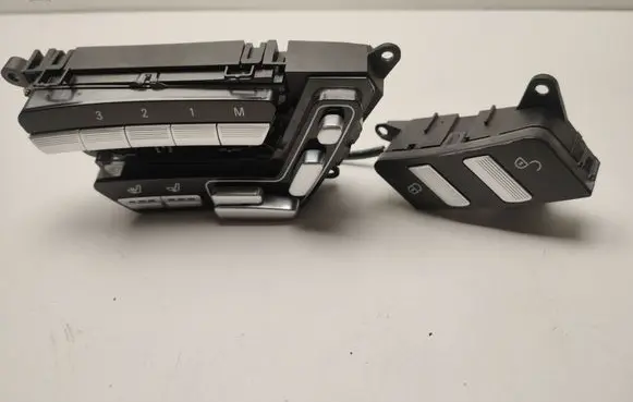 Mercedes-Benz CL C216 Seat control switch A2218709358