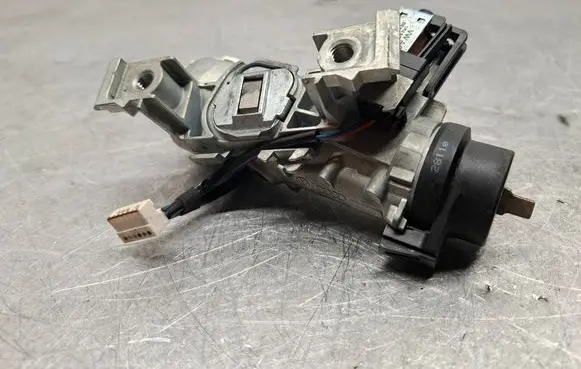 Skoda Octavia Mk2 (1Z) Ignition lock 1K0905851B 5K0905865 1K0953527D