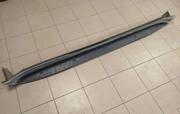 Mercedes-Benz GL X164 Thresholds for All-terrain vehicles 06070370026 a1646902475