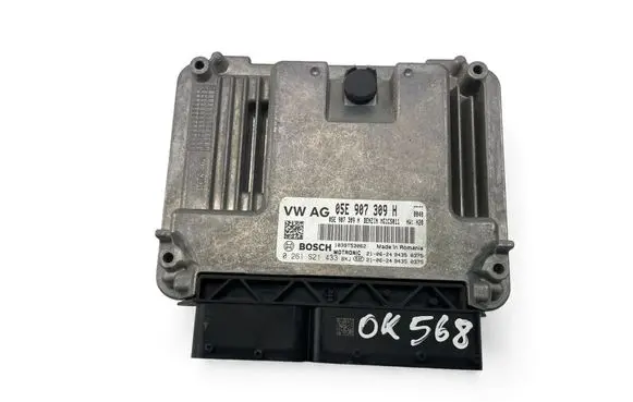 Skoda Karoq Engine control unit/module ECU 05E907309N 0261S21433