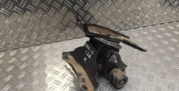 Toyota Yaris Gearbox mount