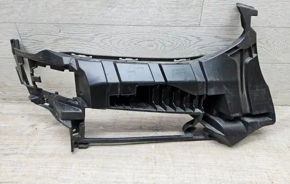 BMW X3 G01 Front bumper mounting bracket 7399978
