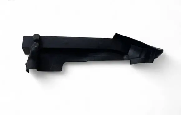 Audi Q7 4M Fender end trim 4M0821170C