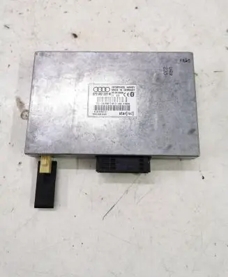Audi A4 S4 B7 8E 8H Bluetooth control unit module 8P0862335M 8UU800051CC