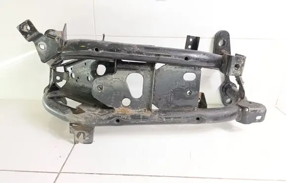 Land Rover Discovery 5 Gearbox mounting bracket PLA5060