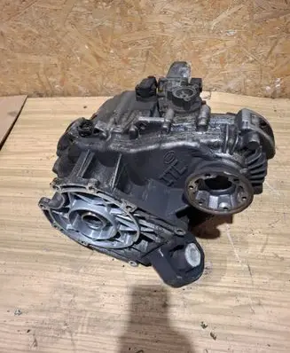 Land Rover Discovery 3 - LR3 Gearbox transfer box case 8451228031 8451227091