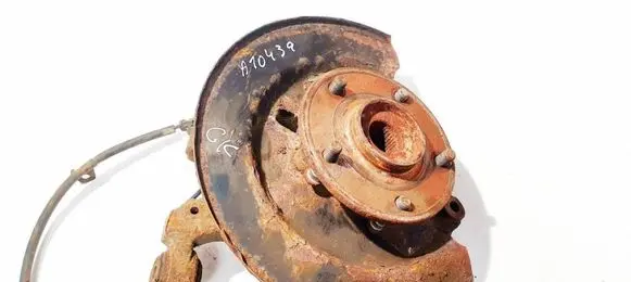 Rear wheel hub