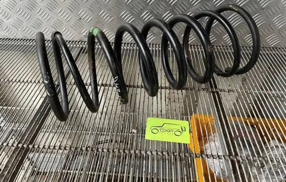 Mercedes-Benz G W461 W463 1st Gen Front coil spring A4633210504 4633210504