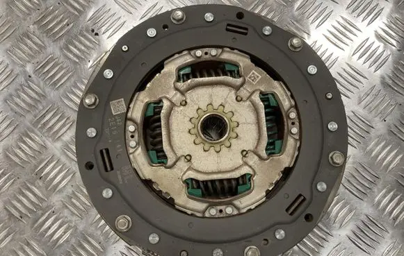 Toyota RAV 4 (XA50) Torque converter 2E160141