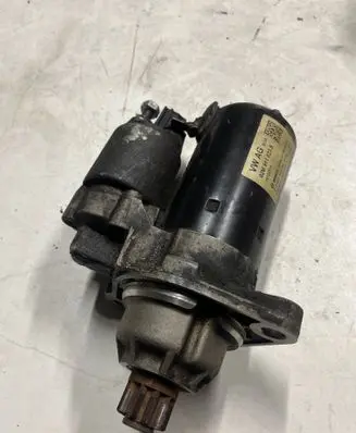 Volkswagen PASSAT B7 Starter motor 02M911023S 16122011 0001122402