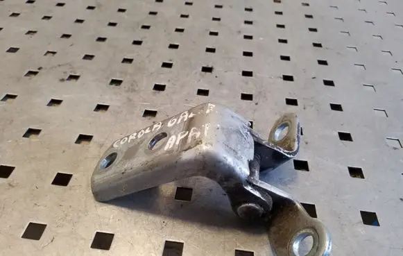 Toyota Corolla E120 E130 Rear door lower hinge