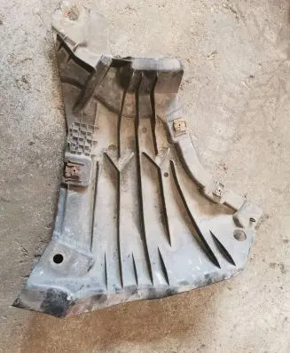 Front bumper skid plate/under tray