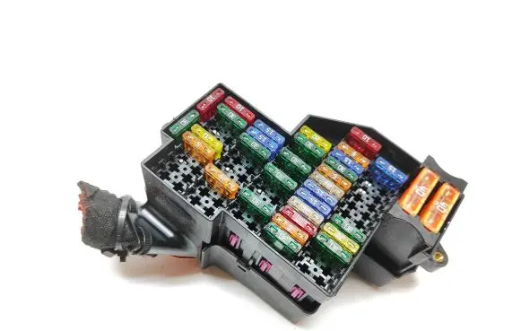 Volkswagen Touareg II Fuse box set 7P0941824A 7P0941828A