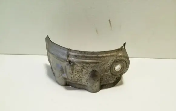 Mitsubishi Outlander Exhaust heat shield