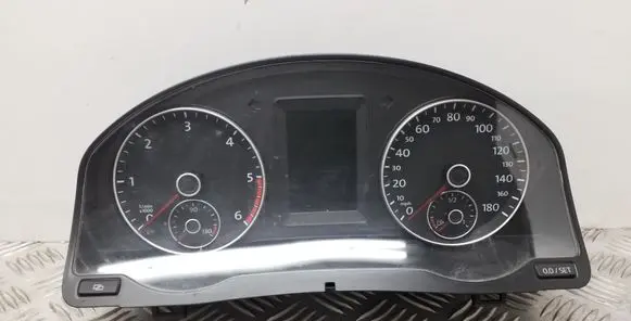 Volkswagen Scirocco Speedometer (instrument cluster) 1K8920973A