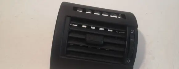 Volkswagen Fox Dashboard side air vent grill/cover trim 5Z0819703 5Z0857189