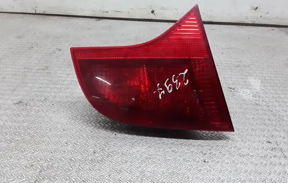 Audi A4 S4 B7 8E 8H Tailgate rear/tail lights 8E9945093