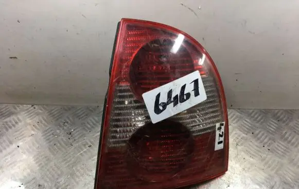 Volkswagen PASSAT B5.5 Rear/tail lights