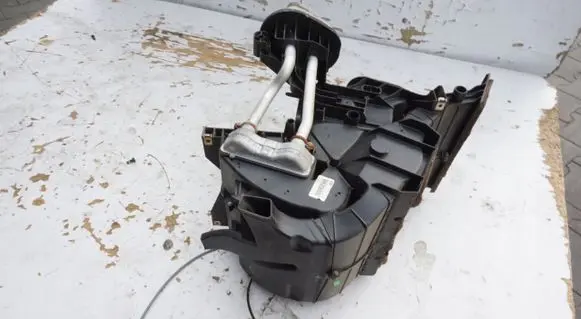 Renault Trafic II (X83) Electric cabin heater radiator 91165546