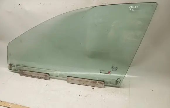 Volvo V70 Front door window glass four-door 43R001106 E000186 DOT57M53AS2