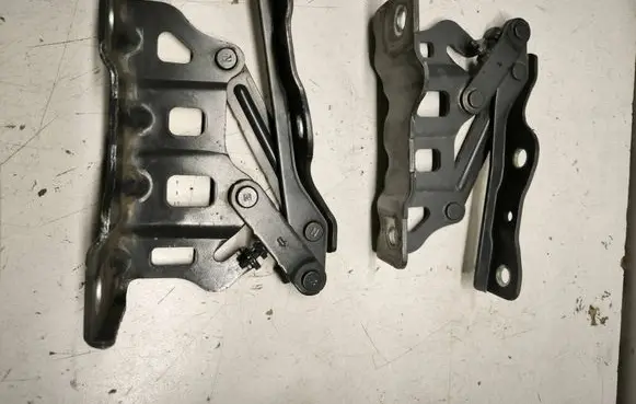 KIA Sportage Engine bonnet/hood hinges