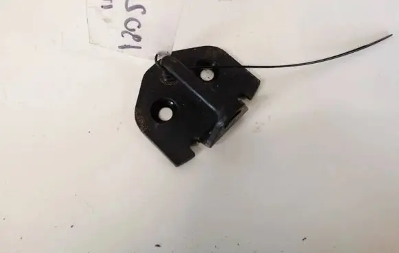 Volvo V50 Rear door lock loop/hook striker 30699650