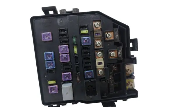 Honda CR-V Fuse module 08SWYE01